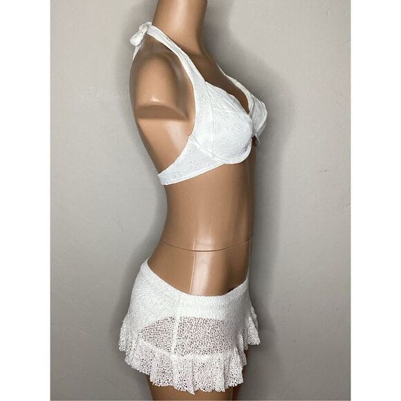 New. Kate Spade & Robin Piccone lace bikini. L-top/M-bottom. Retails $210 - Picture 3 of 6